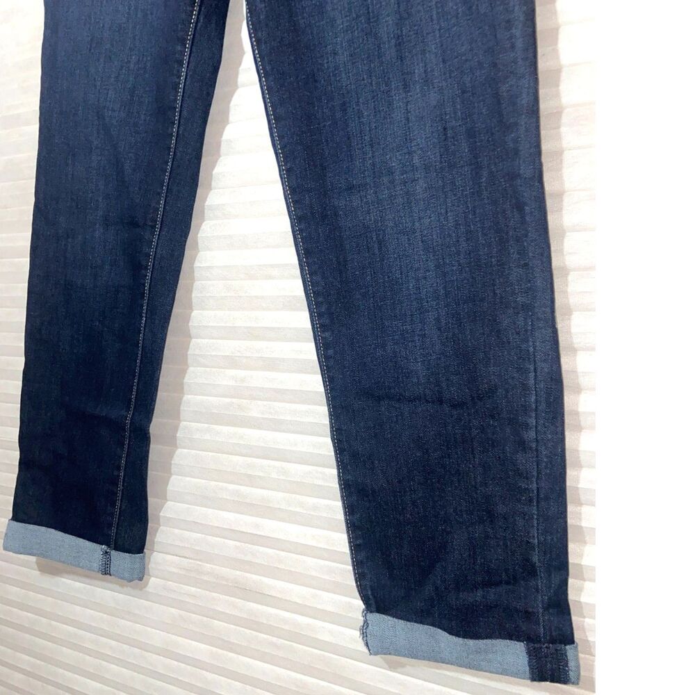 Signature Levi Strauss &co modern slim cuffed size 6-W28 Dark Wash Look GREAT! - Picture 5 of 6